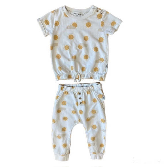 Rabbit + Bear Baby Sun Print 2-Piece Set - Size 12M - Picture 1 of 7